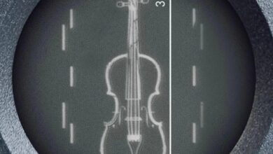 Cientistas criam violino menor que fio de cabelo humano