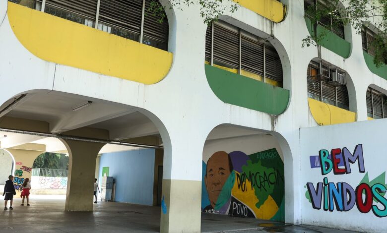 Cieps celebram 40 anos de contribuição para a educação