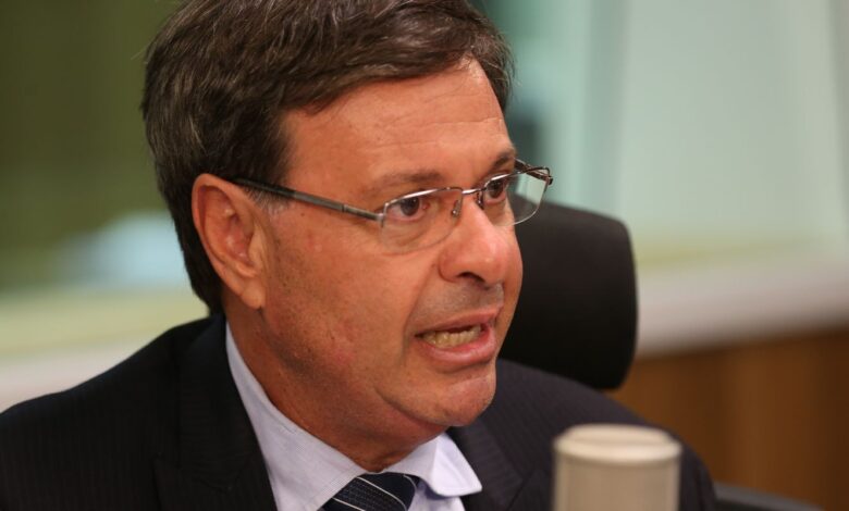 STF decide soltar ex-ministro Gilson Machado