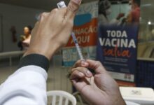 SUS inicia vacinação contra gripe em estações e terminais