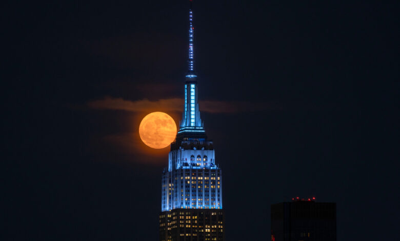 NASA exibe satélite Strawberry Moon com espetáculo raro