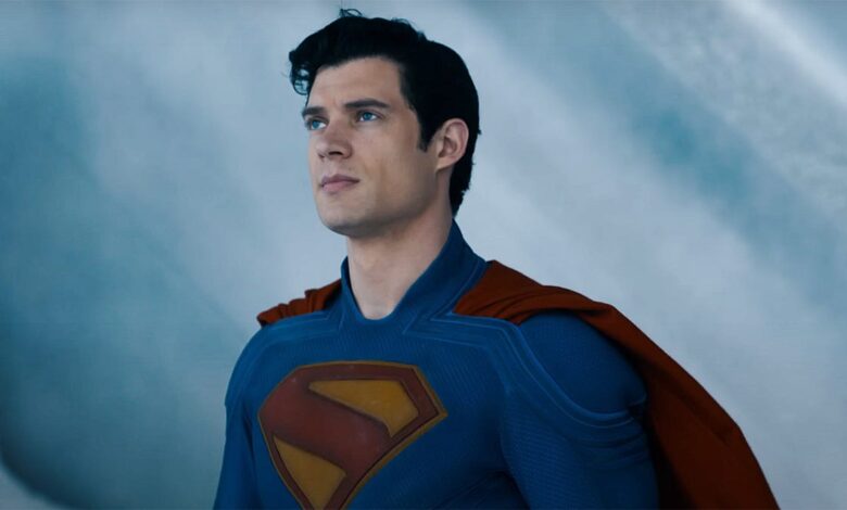 James Gunn apresenta novo Superman e gera debate na cultura geek