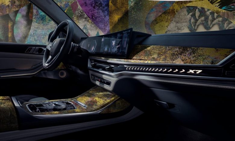 BMW X7 inova com design bicolor e interiores inspirados no Japão