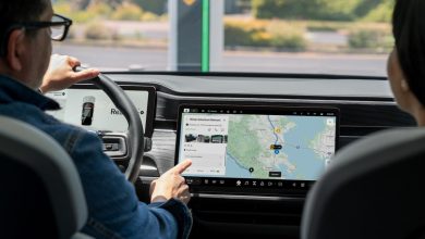 Rivian integra mapas personalizados da Google em seus EVs