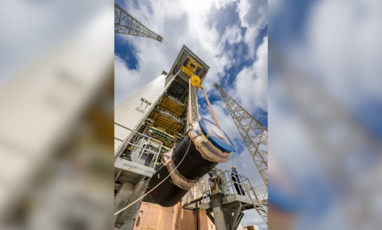 ESA eleva terceira etapa do foguete Vega-C para lançamento