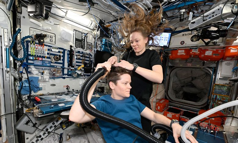NASA se despede da tripulação privada Ax-4 na ISS
