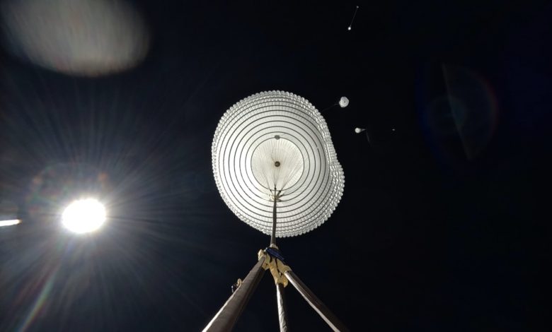 ESA testa maior paraquedas de Marte na estratosfera ártica