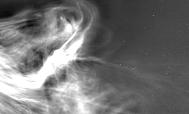 NASA captura imagens inéditas do sol em 75 milhões de km