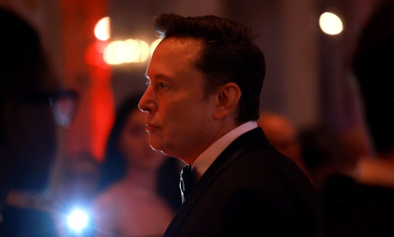 Elon Musk surpreende com novo gadget e deixa Trump em choque