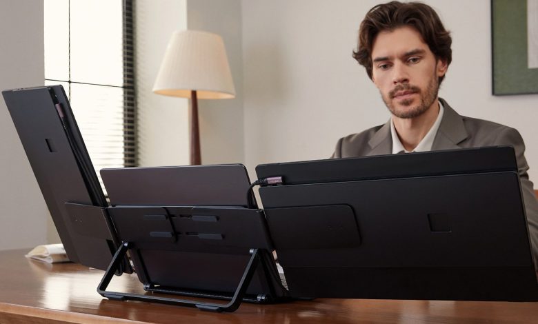 FlipGo transforma laptop em estúdio portátil com três telas