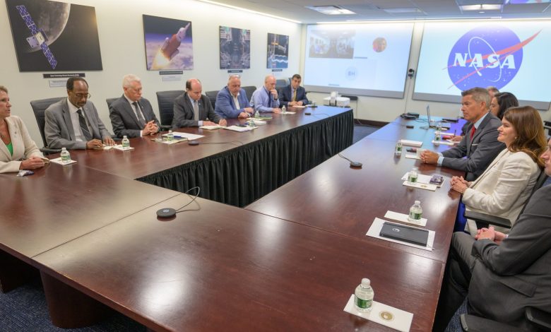 NASA recebe apoio de quase 300 cientistas contra cortes orçamentários