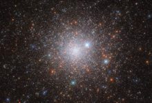 This Hubble image shows NGC 1786, a globular cluster located about 163,000 light-years away in the constellation of Dorado. The color image was made from separate exposures taken in the ultraviolet, visible and near-infrared regions of the spectrum with Hubble’s Wide Field Camera 3 (WFC3). Three filters were used to sample various wavelengths. The color results from assigning different hues to each monochromatic image associated with an individual filter. Image credit: NASA / ESA / Hubble / M. Monelli / M.H. Özsaraç.