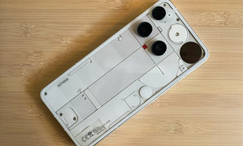Nothing apresenta Phone (3) em review detalhada