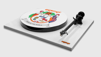 Orange Amps lança turntable em acabamento gloss white