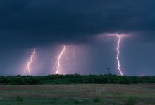 Satélites meteorológicos registram relâmpago de 830 km