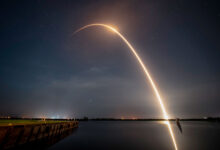 SpaceX lança 28 satélites Starlink de Cabo Canaveral