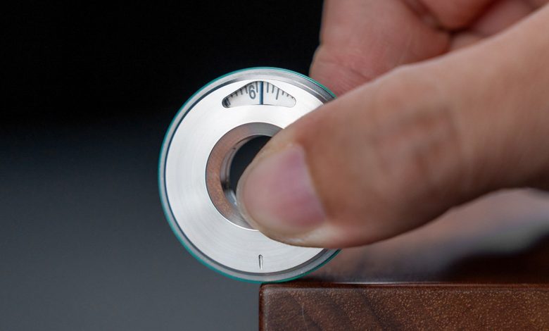 Design em destaque: ruler de titânio supera fita métrica tradicional