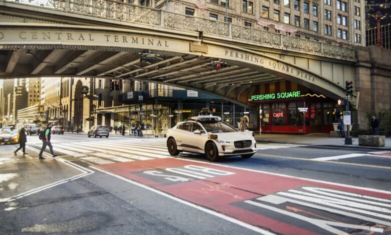 Waymo inicia testes de robô-táxi em Philadelphia e NYC