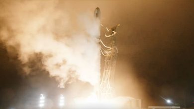 SpaceX lança satélite para órbita com 24 novas unidades