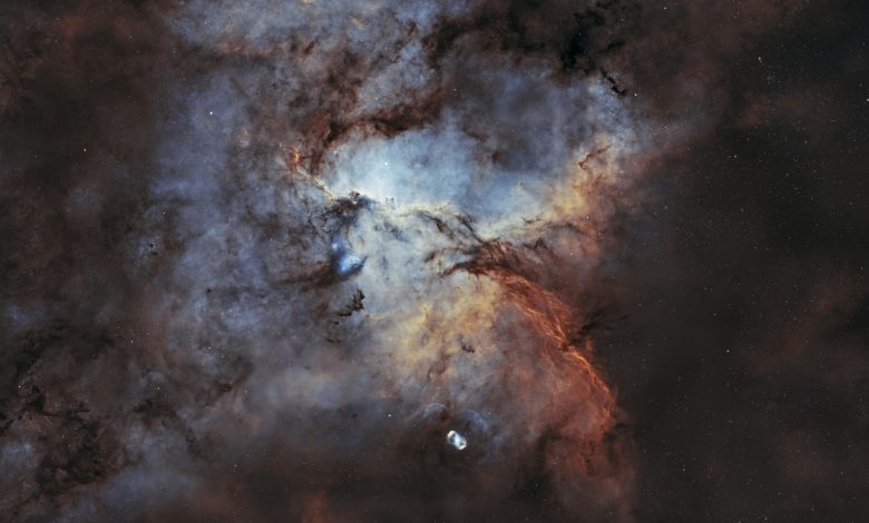 Astrofotógrafo captura nebulosas do deserto australiano
