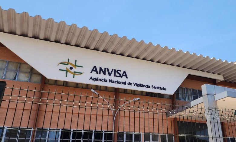 ANVISA proíbe venda de medicamentos e suplementos alimentares