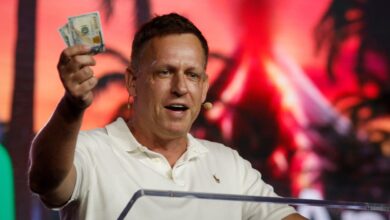Peter Thiel lança banco inspirado em Tolkien com foco em tecnologia