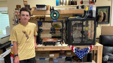 Jovem constrói colmeia 3D em quarto com design sustentável