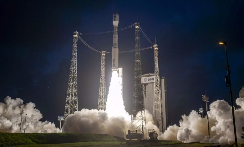 ESA lança foguete Vega C com satélite de mapeamento de CO2