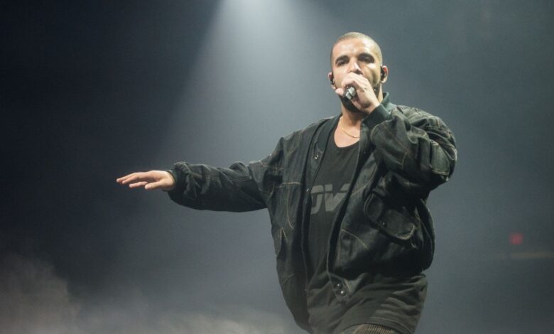 Drake revela novo gadget que impulsiona o Bitcoin na cultura