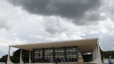 STF proíbe uso de farda por réus em depoimento sobre golpe