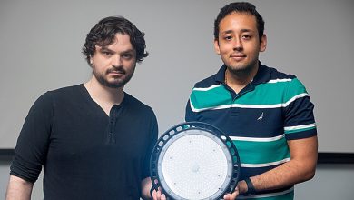Deep learning oculta códigos em luz para combater vídeos falsos