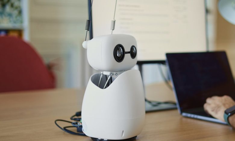 Reachy Mini traz AI para design de produtos em sua mesa