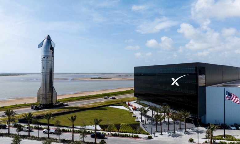 SpaceX move foguete Starship para testes antes do Voo 10