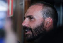 STF analisa pedido de prisão de Eduardo Bolsonaro