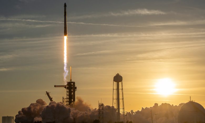 SpaceX lança missão Crew-11 de astronautas para a ISS