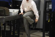 TSA permite que passageiros mantenham sapatos durante revista