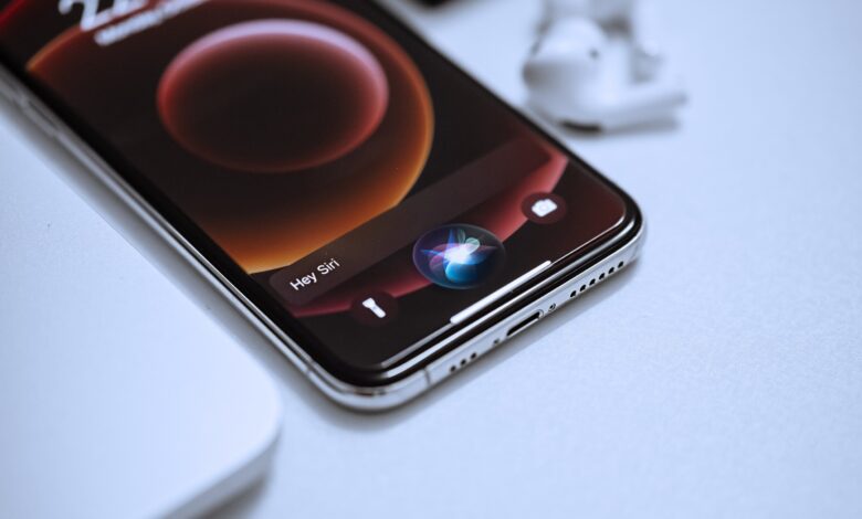 OpenAI ou Anthropic impulsionam Siri com machine learning