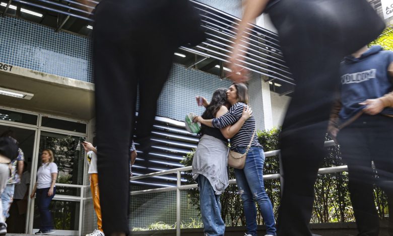 Mulheres superam 60% das inscrições no ENEM 2025