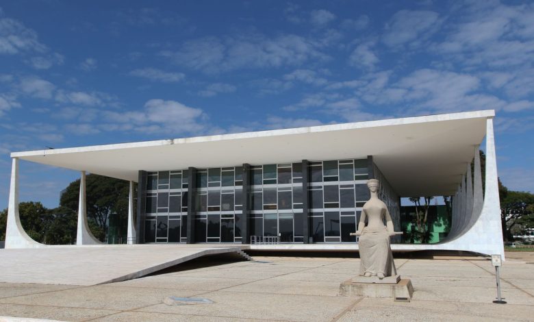 STF defende Moraes em sessão de retorno do recesso