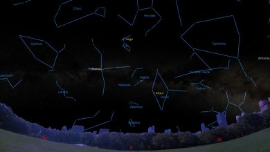 NASA observa estrelas do Triângulo de Verão no céu oriental
