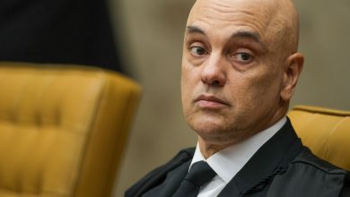 STF decreta prisão domiciliar de Bolsonaro em decisão judicial