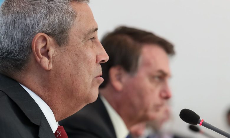PF descobre contato de Braga Netto com Bolsonaro após decisão do STF