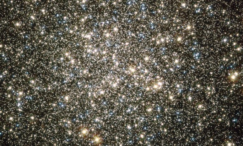 NASA observa trio de aglomerados estelares no céu de agosto