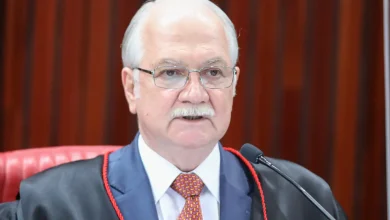 Fachin alerta sobre erosão democrática nas Américas e STF