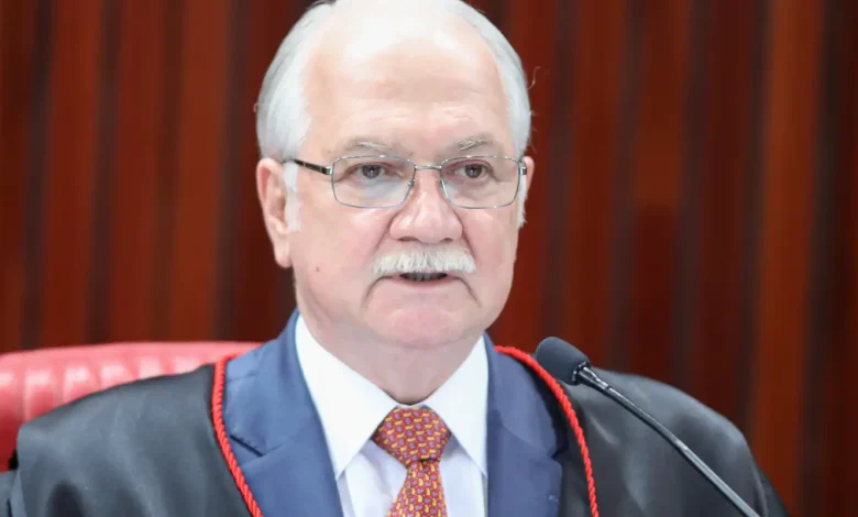 Fachin alerta sobre erosão democrática nas Américas e STF