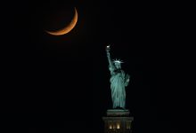 NASA observa encontro da Lua crescente com a estrela Spica