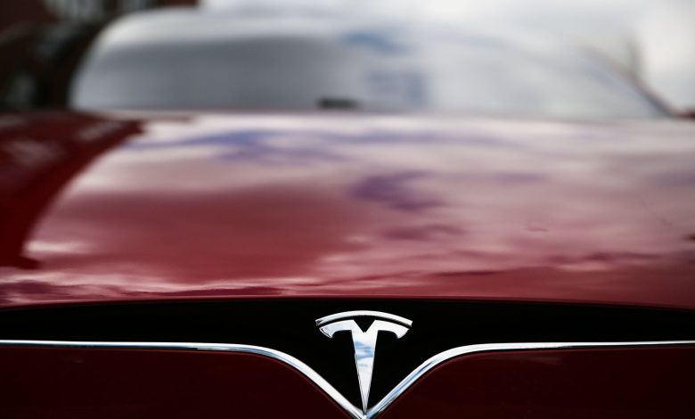 Tesla condenada a pagar R$200 milhões por acidente com Autopilot