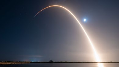 SpaceX lança foguete Falcon 9 com satélites da Amazon