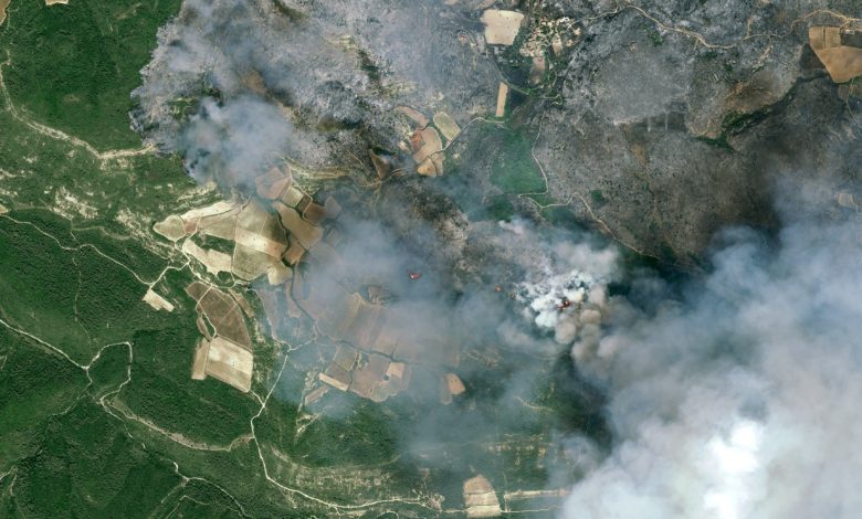 Satélites monitoram incêndio florestal na França