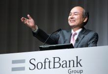 SoftBank compra fábrica da Foxconn para projeto de EVs